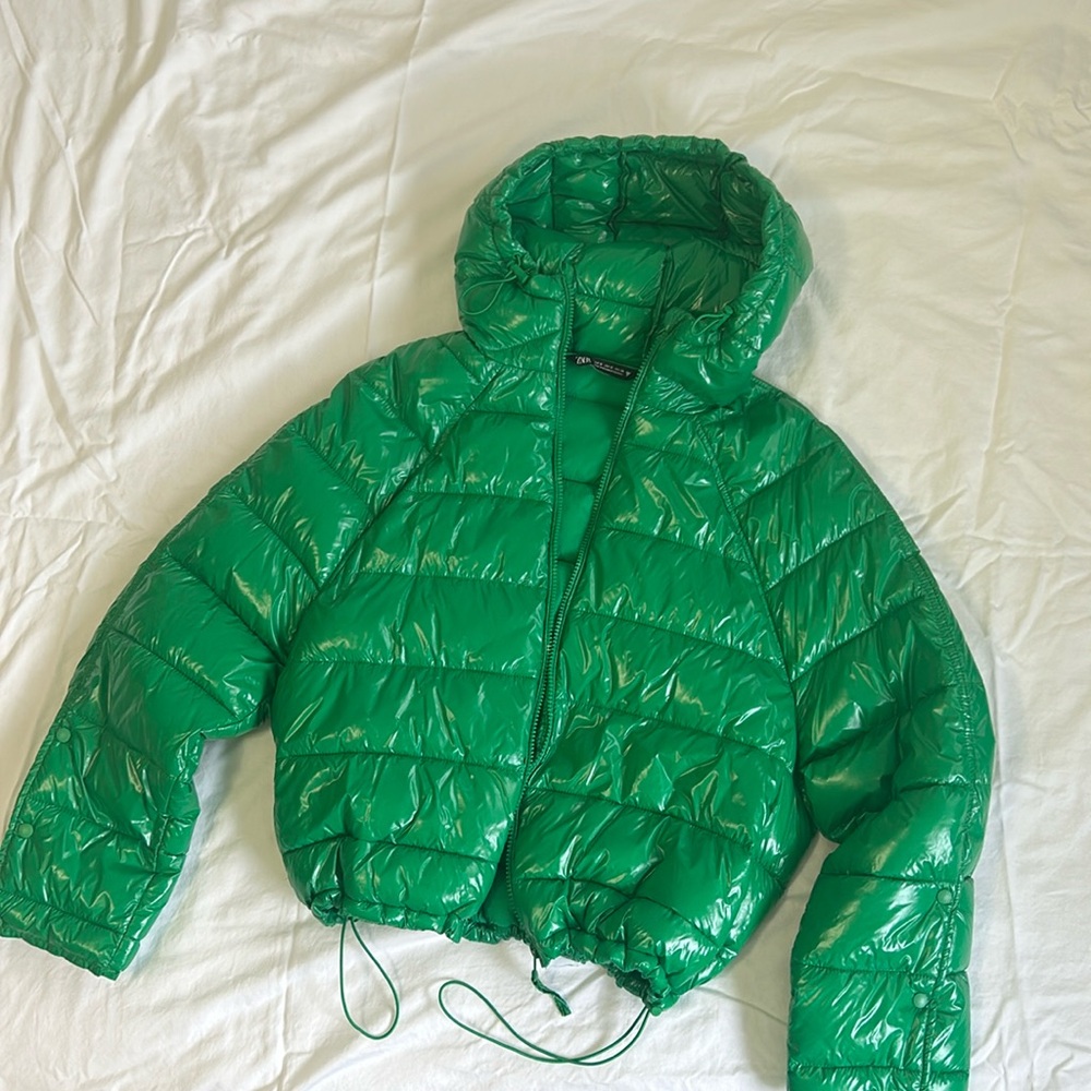 Emerald green cropped Zara puffer